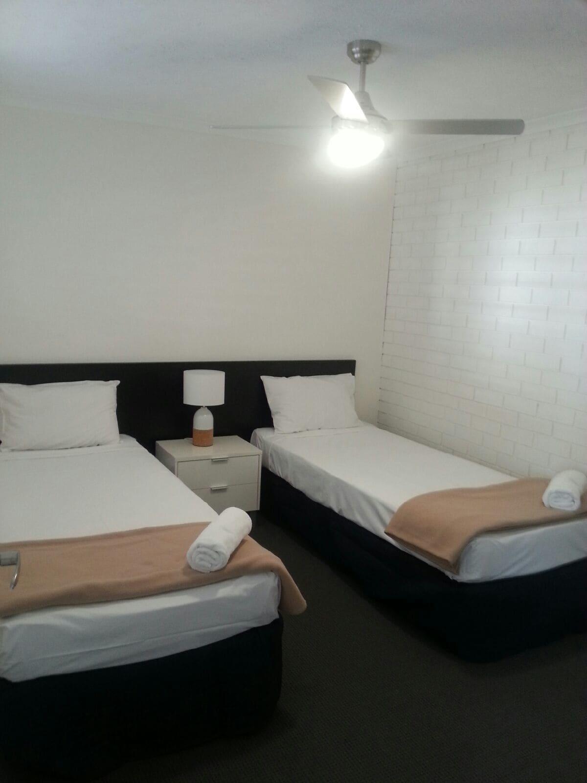 Broadbeach Travel Inn Apartments Gold Coast Kültér fotó