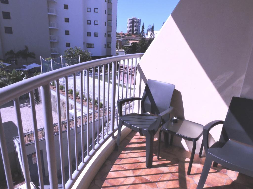 Broadbeach Travel Inn Apartments Gold Coast Kültér fotó