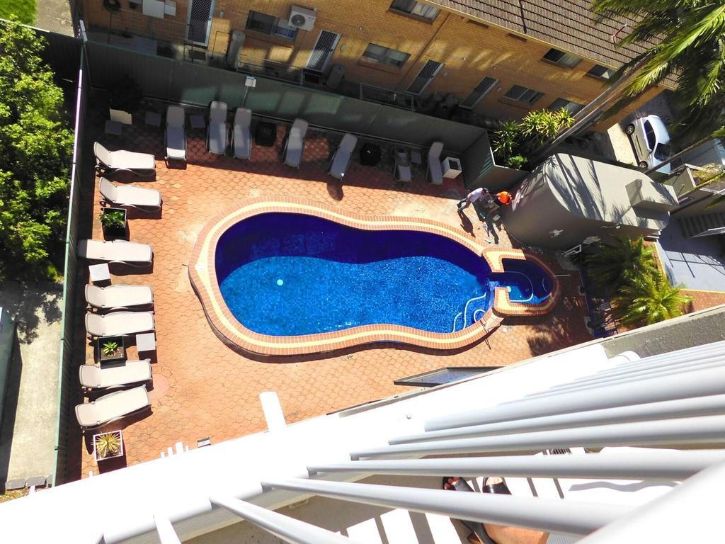 Broadbeach Travel Inn Apartments Gold Coast Kültér fotó