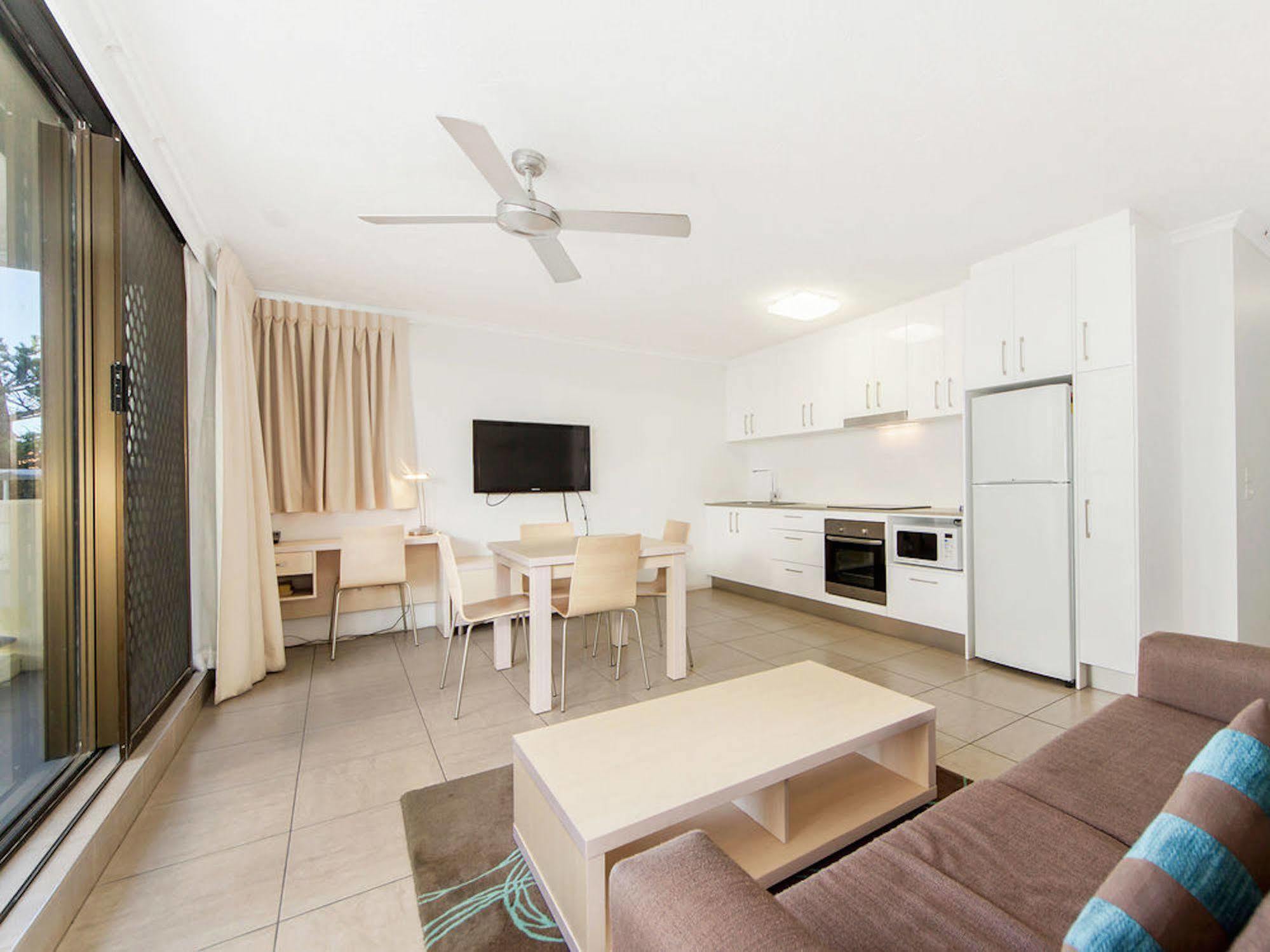 Broadbeach Travel Inn Apartments Gold Coast Kültér fotó